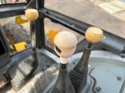 JCB 3CX PROJECT 8*C/W MANUAL GEARBOX*VIDEO*