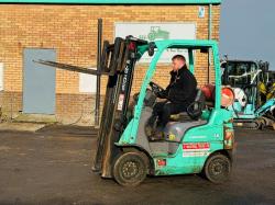 MITSUBISHI FG18N FORKLIFT*C/W SIDESHIFT AND PALLET TINES*VIDEO*