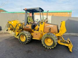 CASE RT660 4WD TRENCHER*C/W TOP CUTTER*1317 HOURS*VIDEO*