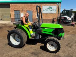 DEUTZ 4WD COMPACT TRACTOR*C/W REAR LINKAGE*VIDEO*