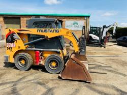 MUSTANG 2600R SKIDSTEER*C/W BUCKET & TINES*YEAR 2014*VIDEO*