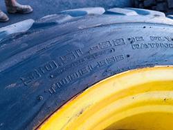 SET OF WHEELS AND TURF TYRES TO SUIT JOHN DEERE TRACTOR*8 STUD*VIDEO*