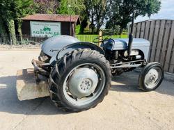 GREY FERGUSON 2WD TRACTOR C/W REAR WEIGHT BLOCK *VIDEO*