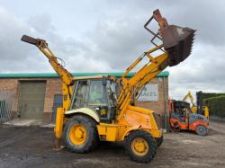 JCB 3CX PROJECT 8 SITEMASTER+*C/W 4 IN 1 BUCKET*VIDEO*