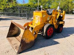 INTERNATIONAL HARVESTER H25B LOADING SHOVEL * NON-RUNNER * C/W PERKINS ENGINE 