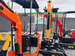 *NEW UNUSED* JPC KV12 TRACKED MINI EXCAVATOR*CHOICE OF 4*C/W BUCKET*VIDEO*