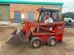 THOMAS T80 SKIDSTEER*C/W BUCKET*VIDEO*
