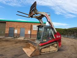 TAKEUCHI TL130 SKIDSTEER*C/W BUCKET AND TINES*2274 HOURS*VIDEO*