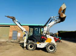 JCB 2CX 4WD BACKHOE DIGGER * C/W THREE IN ONE BUCKET & PECKER*VIDEO*