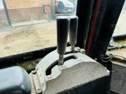 LANSING TR25 2 STAGE MASTED FORKLIFT*C/W PALLET TINES*VIDEO*