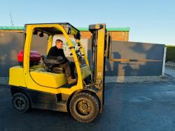 HYSTER H3.0FT CONTAINER SPEC FORKLIFT*C/W PALLET TINES*YEAR 2017*VIDEO*
