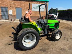 DEUTZ 4WD COMPACT TRACTOR*C/W REAR LINKAGE*VIDEO*