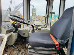 HYUNDAI HL760 WHEELED LOADER*C/W BUCKET*