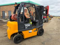 TCM U1D2A20LH FORKLIFT*C/W FORK POSITIONER*YEAR 2021*VIDEO*
