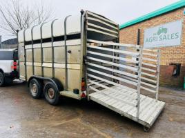 IFOR WILLIAMS CATTLEBOX TRAILER*C/W PARTITION*VIDEO*