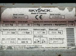 SKYJACK SJ 6832RT 4X4 SCISSOR LIFT*C/W HYDRAULIC SUPPORT LEGS*YEAR 2011*VIDEO*