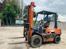 TOYOTA 02-2FD35 DIESEL FORK LIFT C/W 3 STAGE MAST *VIDEO*