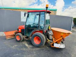 KUBOTA B2530 TRACTOR*C/W SNOW PLOW AND SALT SPREADER*VIDEO*