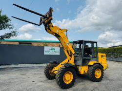 JCB 408 PIVOT STEER HANDLER *C/W LONG PALLET TINES*VIDEO*