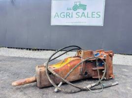 HYDRAULIC HAMMER *C/W HYDRAULIC PIPES*