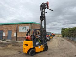 TCM U1D2A20LH FORKLIFT*C/W FORK POSITIONER*YEAR 2021*VIDEO*