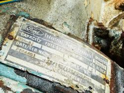 6 CYLINDER FORD MARINE ENGINE*VIDEO*