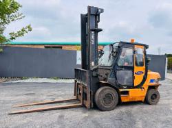 SAMUK SF40D FORKLIFT *C/W PALLET TINES*VIDEO*