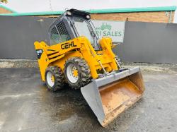 GEHL 5240 SKIDSTEER*2298 HOURS*C/W CAB DOOR*YEAR 2013*VIDEO*
