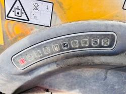 JCB JS220 TRACKED EXCAVATOR*C/W BUCKET*VIDEO*