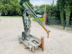 ATLAS AK 610T CRANE *BETTERY & HYDRAULIC POWERED* 