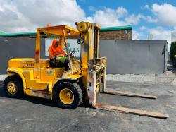 HYSTER CONTAINER SPEC FORKLIFT*C/W FORK POSITIONER AND SIDESHIFT*VIDEO*