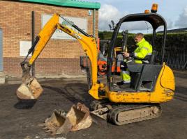 JCB 8014CTS MINI EXCAVATOR*C/W 2 EXTRA BUCKETS*YEAR 2011*VIDEO*