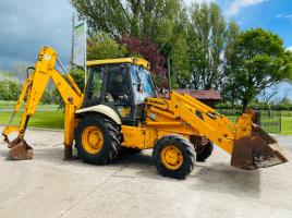 JCB 3CX PROJECT 8 DIGGER *SIDE DASH* C/W EXTENDING DIG & MANUAL GEAR BOX *SEE VIDEO*