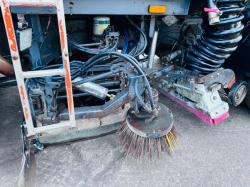 DAF LF55 4X2 JOHNSTON ROAD SWEEPER C/W MANUAL GEAR BOX *VIDEO*