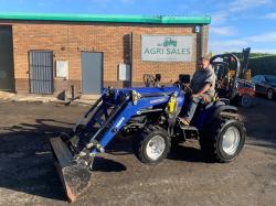 FARMTRAC 4WD 22HP COMPACT TRACTOR*ONLY 324 HOURS*AS NEW*VIDEO*