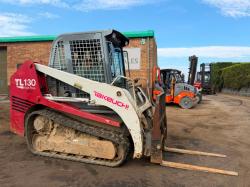 TAKEUCHI TL130 SKIDSTEER*C/W BUCKET AND TINES*2274 HOURS*VIDEO*