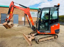 KUBOTA KX030-4 EXCAVATOR*C/W TILT BUCKET*2296 HOURS*YEAR 2019*VIDEO*