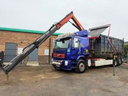 VOLVO FE320 HOOK LOADER LORRY*C/W PALFINGER CRANE*VIDEO*