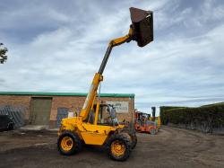 JCB 520-55 TELEHANDLER*C/W BUCKET*VIDEO*