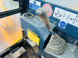 HANIX H50B EXCAVATOR*C/W QUICK HITCH AND 3 BUCKETS*VIDEO*