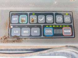 DOOSAN DL400 4WD LOADING SHOVEL *C/W REVERSE CAMERA AND BUCKET*VIDEO*