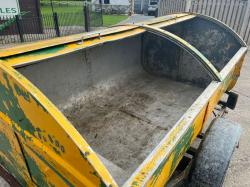 TOWABLE SINGLE AXLE BIN C/W SLIDDING LIDS 