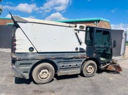 SCHMIDT COMPACT 200 COMPACT SWEEPER*YEAR 2011*VIDEO*