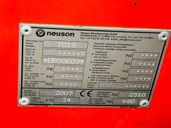 NEUSON 701S SKIDSTEER C/W JOYSTICK CONTROLS & BUCKET 
