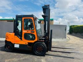 DOOSAN D40SC-5 FORKLIFT*C/W PALLET TINES*YEAR 2012*VIDEO*