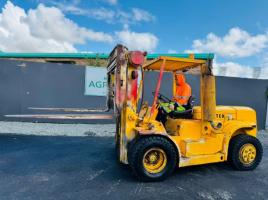 HYSTER CONTAINER SPEC FORKLIFT*C/W FORK POSITIONER AND SIDESHIFT*VIDEO*