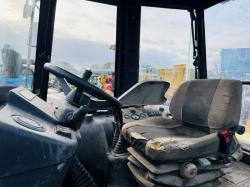 JCB 2CX AIRMASTER*C/W HYDRAULIC FRONT QUICK HITCH*3 IN 1 BUCKET*VIDEO*