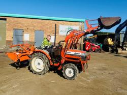 KUBOTA GB20 4WD COMPACT TRACTOR*C/W FRONT LOADER & ROTOVATOR*
