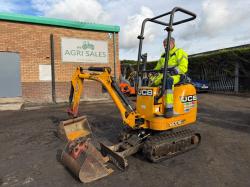 JCB 8008CTS MINI EXCAVATOR*C/W EXPANDING TRACKS*YEAR 2012*VIDEO*