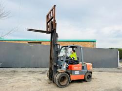 NEXEN FD35 CONTAINER SPEC FORKLIFT*YEAR 2010*C/W PALLET TINES*VIDEO*